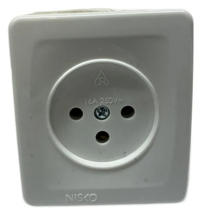 שקע כח יחיד עבה על הטיח